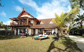Sankhara Luxury Private Beach Villas